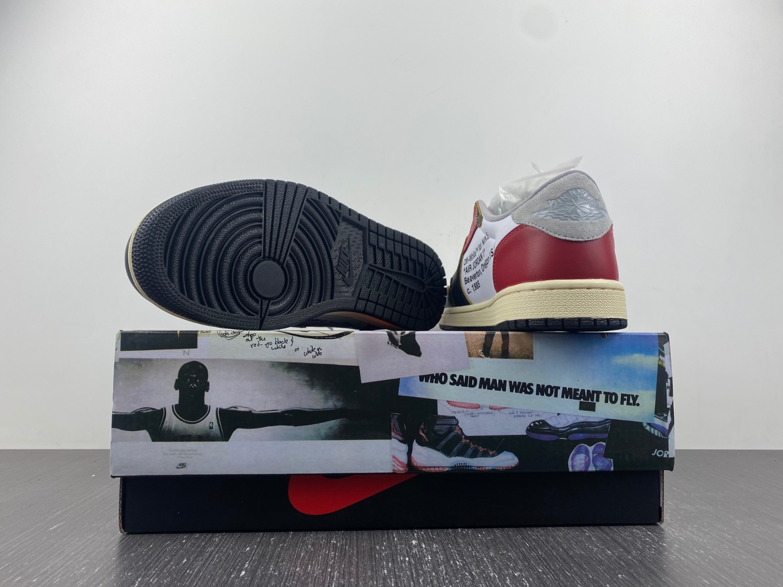 OFF-WHITE x Air Jordan 1 customize