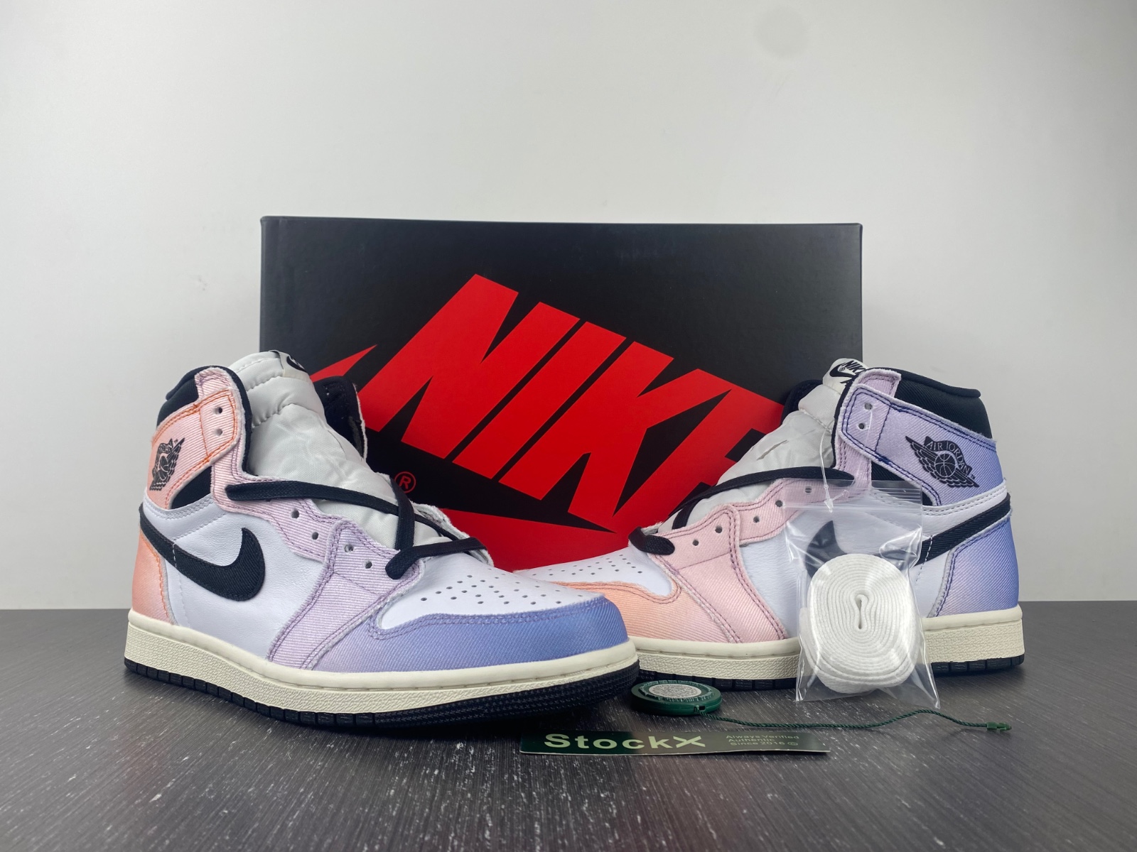 Air Jordan 1 High OG "Skyline" DX0054-805