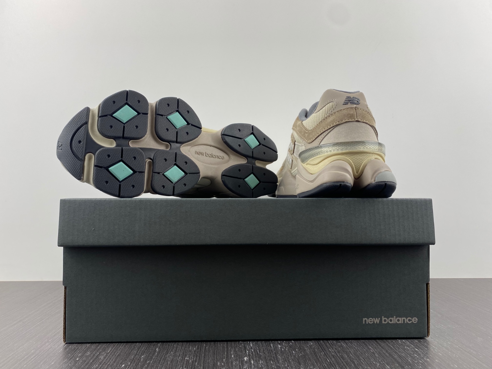 New Balance 9060 Sea Salt - U9060MAC