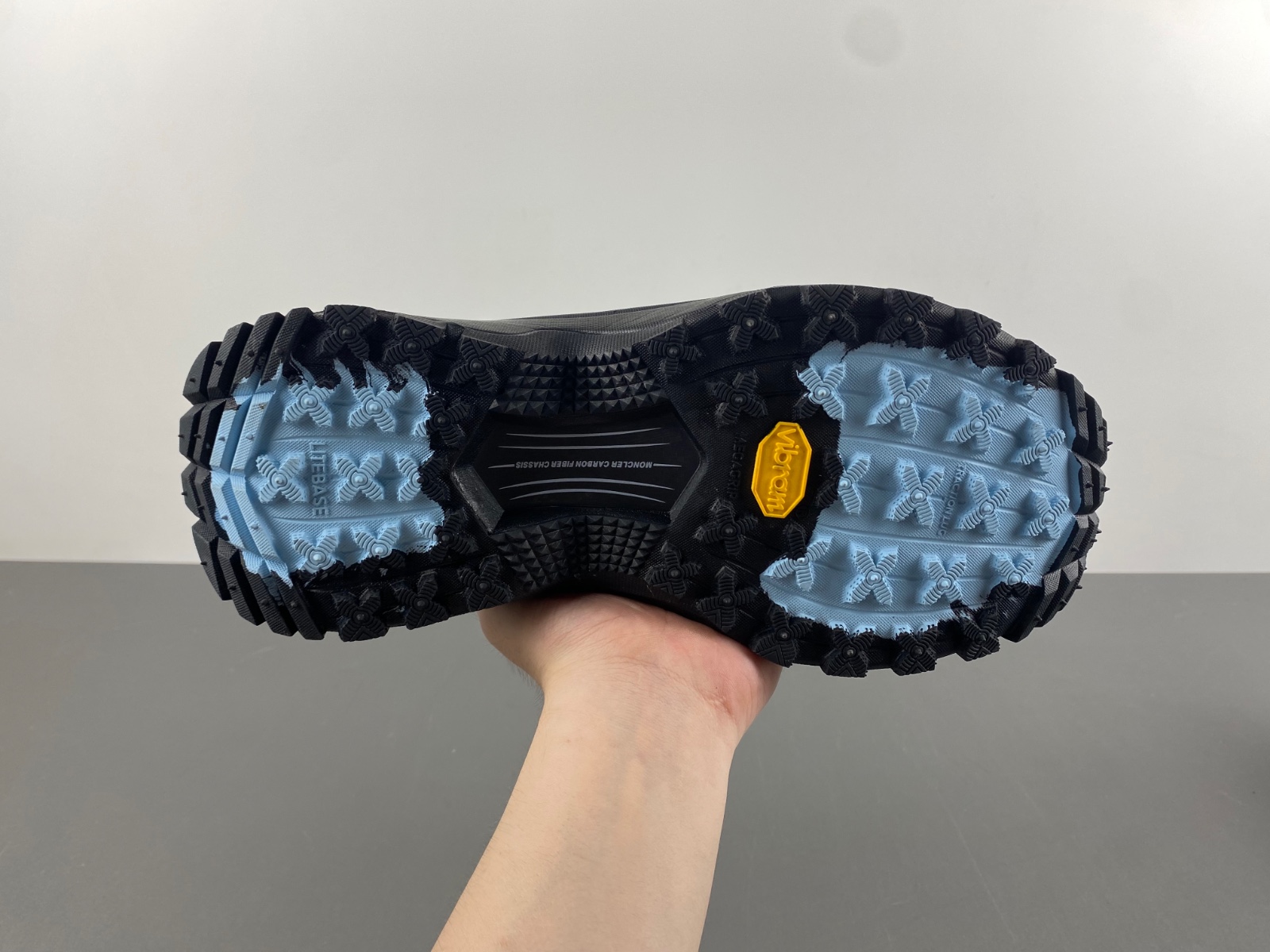 Moncler Trailgrip Lite 2 Sneakers  MC-001