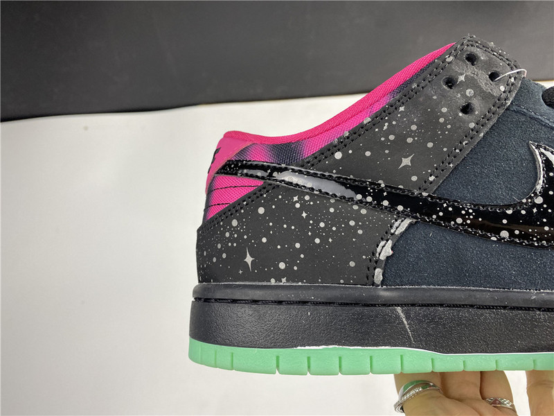 Premier x Nike SB Dunk Low Premium “Northern Lights” 724183-063