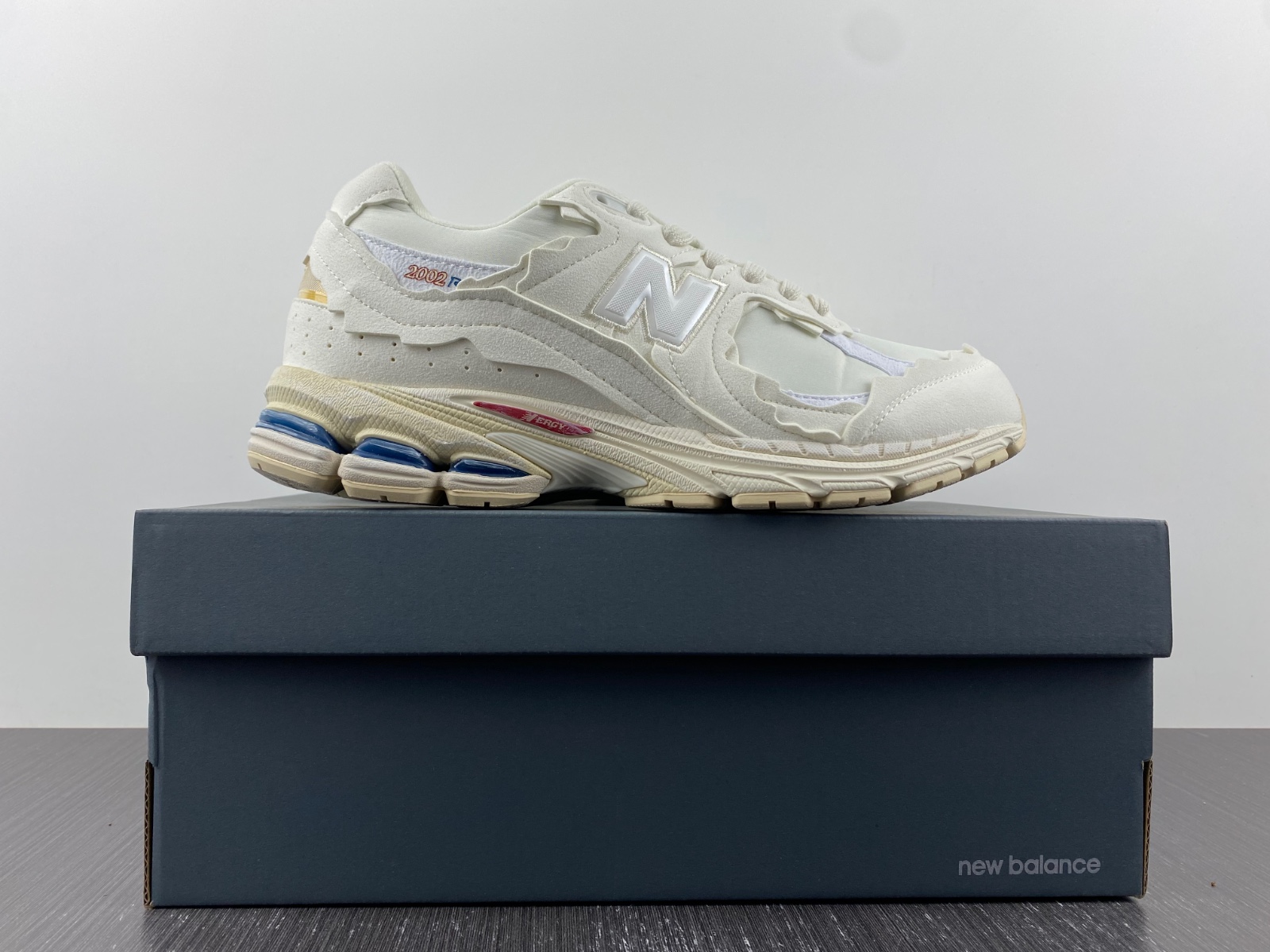 New Balance 2002R Protection Pack Sea Salt - M2002RDC