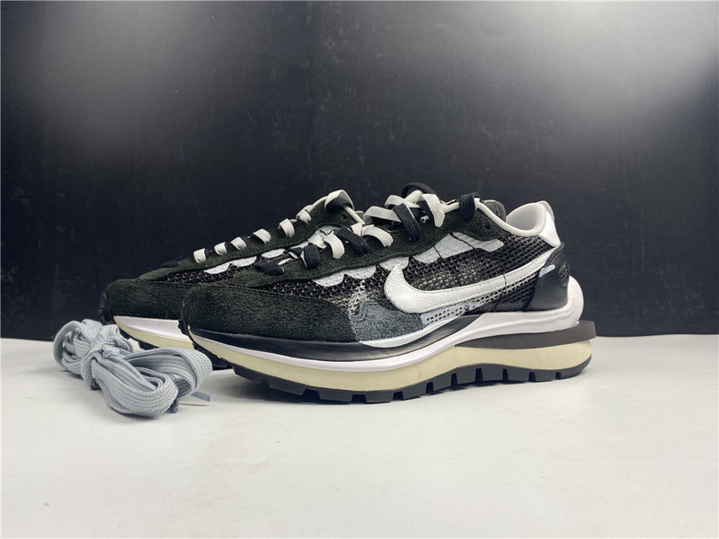 Sacai x Nike Pegasua Vaporfly Black White CI9928-001