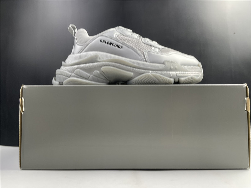 Balenciaga TRIPLE S TRAINER