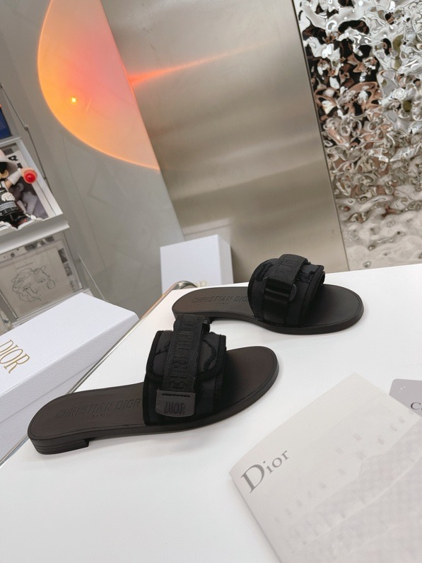 DIOR EVOLUTION SANDAL