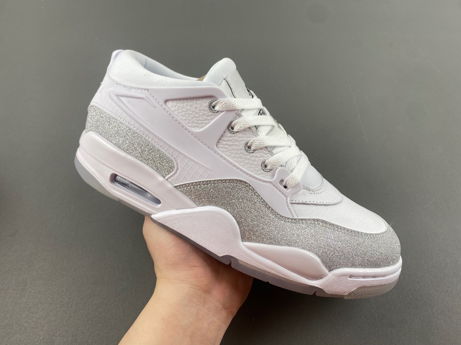 Air Jordan 4 RM  HQ3441-111