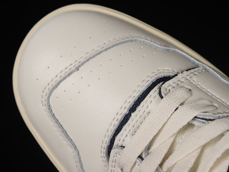 New Balance Aim Leon Dore x 550 