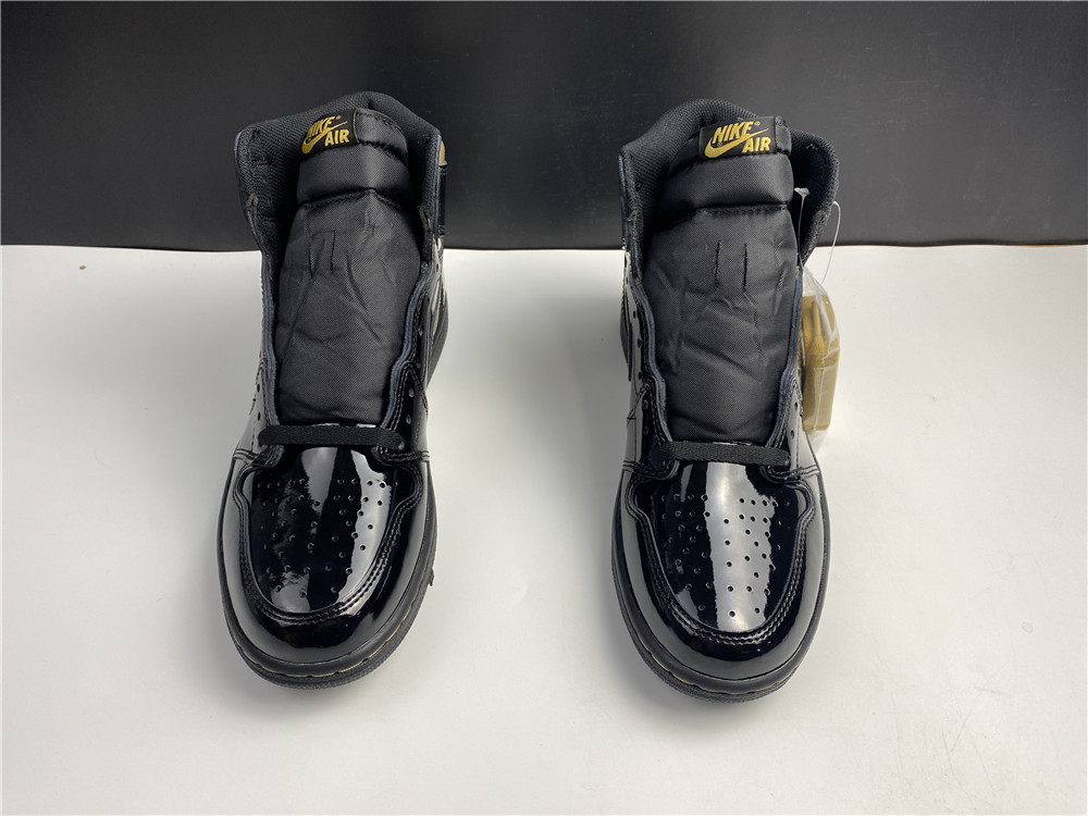 Air Jordan 1 Retro High OG Black/Metallic Gold 555088-032