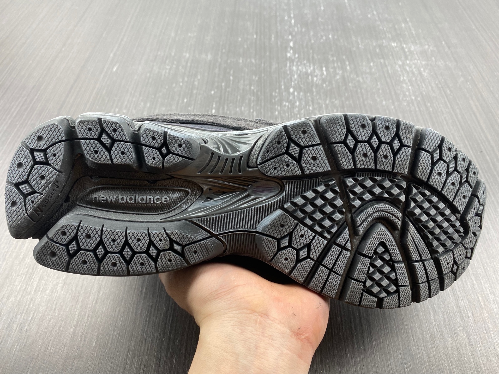 New Balance 2002R Protection Pack Phantom - M2002RDB