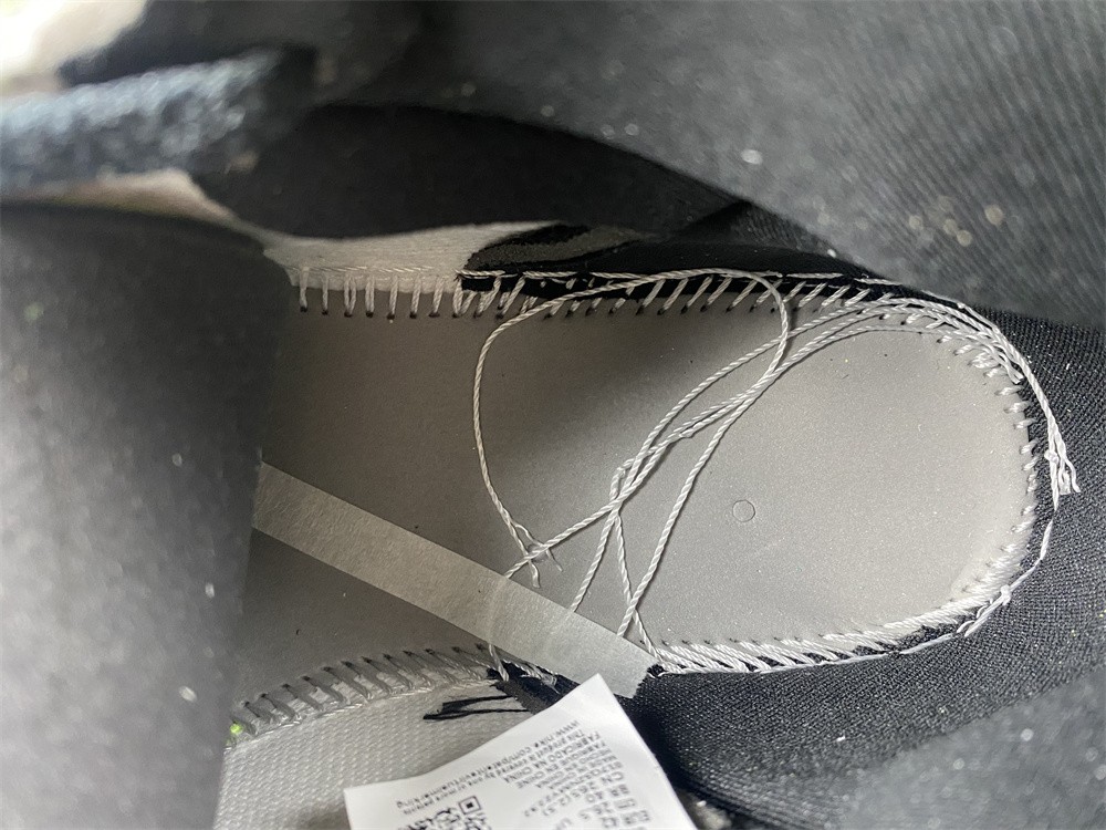 Air Jordan 1 High OG "Volt" 555088-702