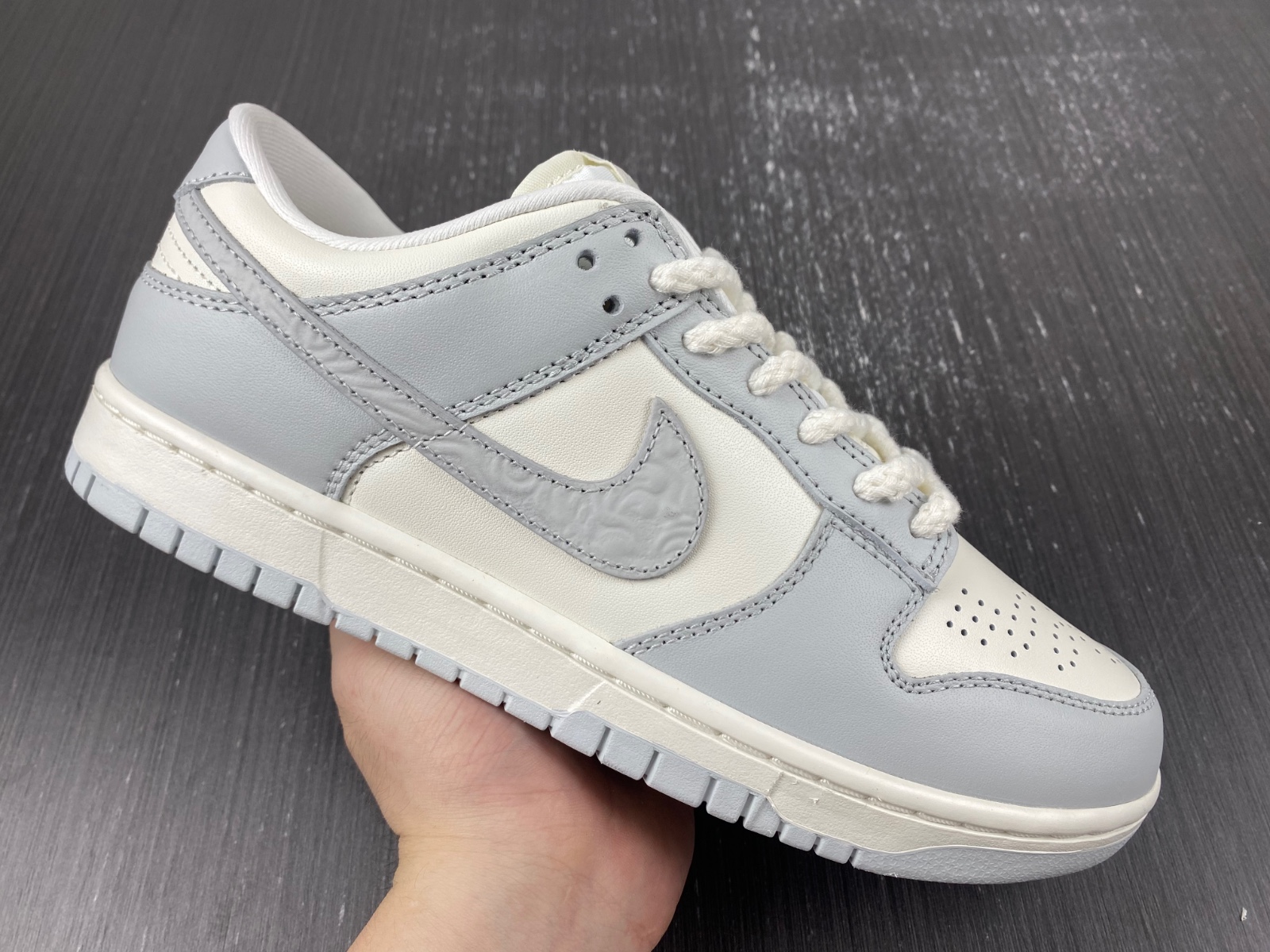 Nike Dunk Low "Needle Thread" FJ4553-133