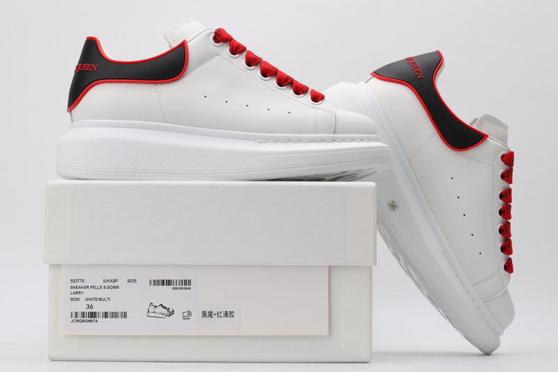 MCQUEEN OVERSIZED SNEAKER