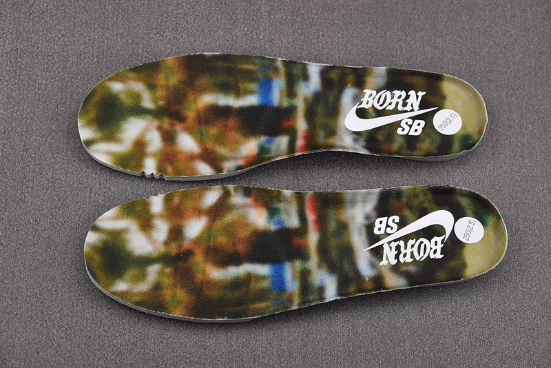 Born X Raised Nike SB Dunk FN7819-400