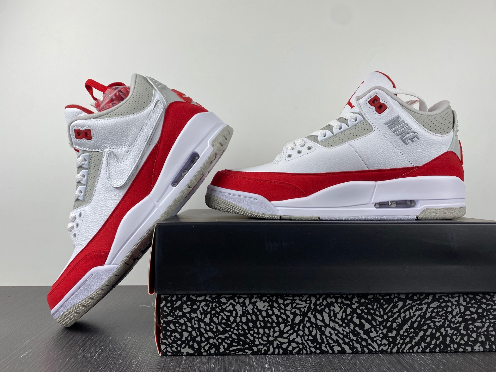 Air Jordan 3 Retro Tinker