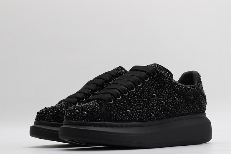MCQUEEN OVERSIZED SNEAKER