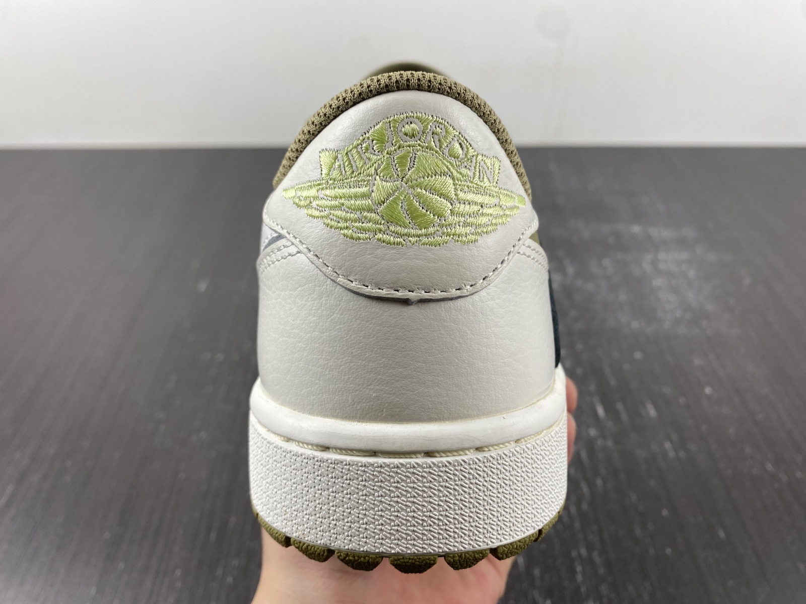 Travis Scott x Air Jordan 1 Low Golf FZ3124-200