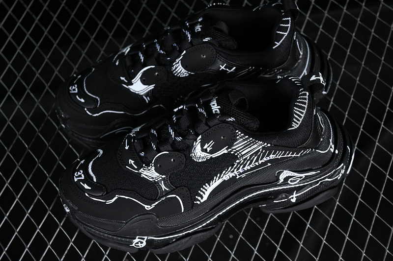 Balenciaga TRIPLE S TRAINER