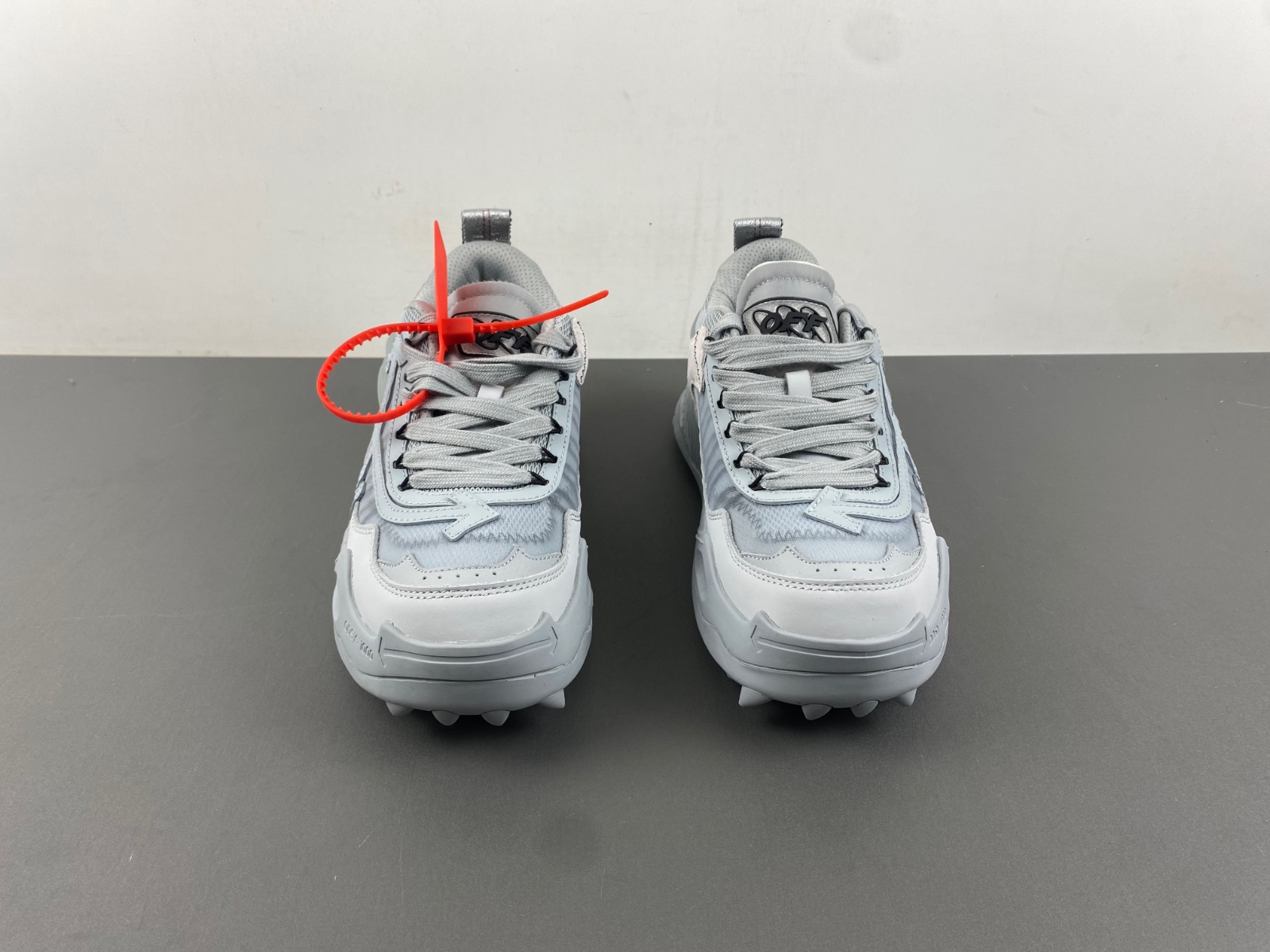 OW C/O​ ODSY-1000 SNEAKERS