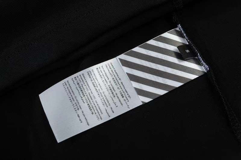 OFF-WHITE T-SHIRT 2302026