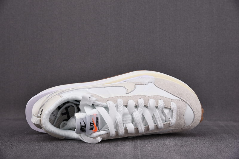 Nike Vaporwaffle sacai Sesame Sail Gum - DD1875-100
