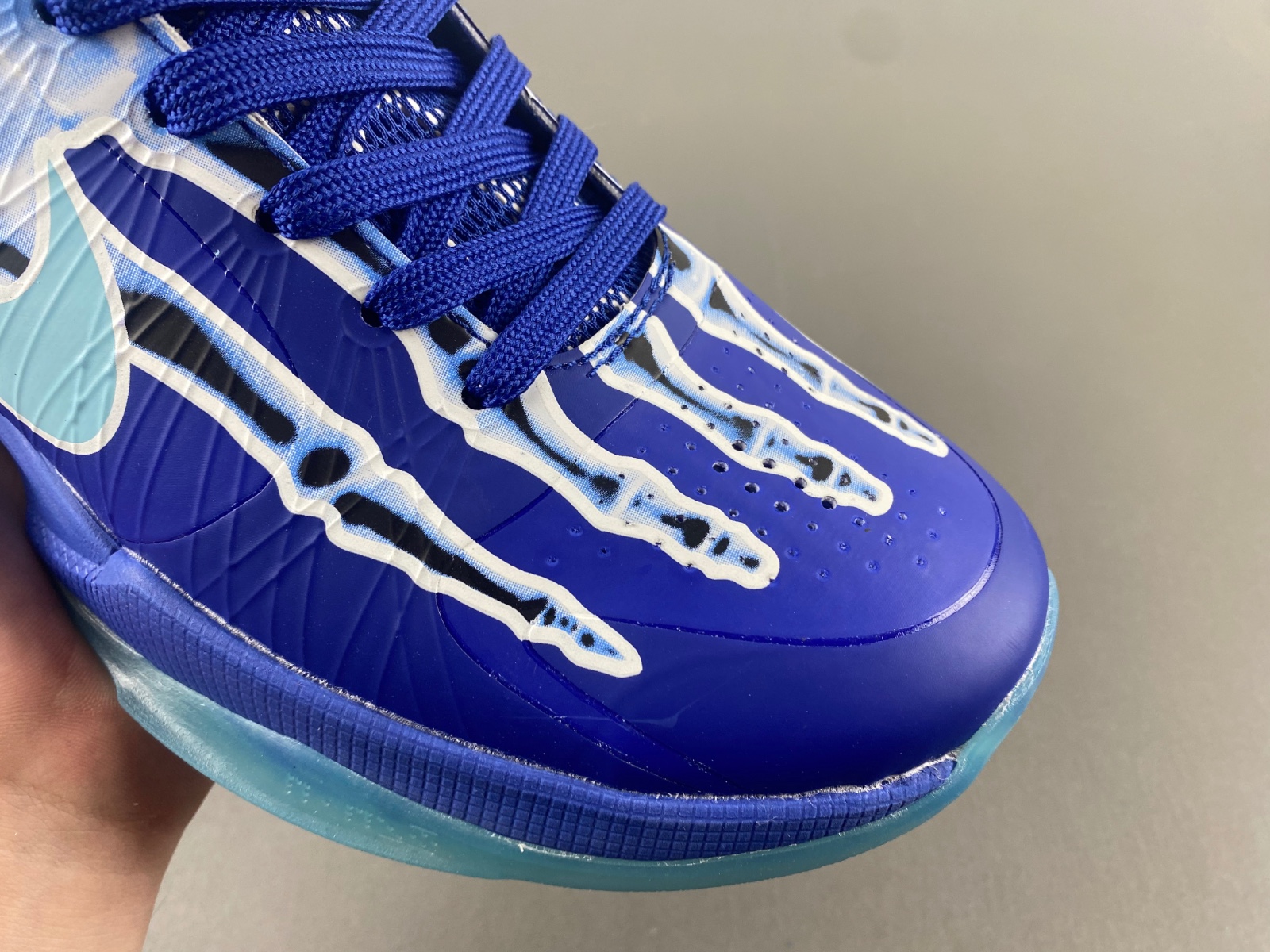 Nike Kobe 5 Protro “X-Ray”  HJ4303-400