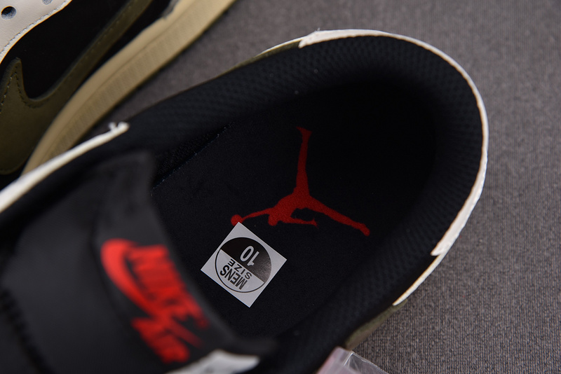 Travis Scott x Air Jordan 1 Low OG