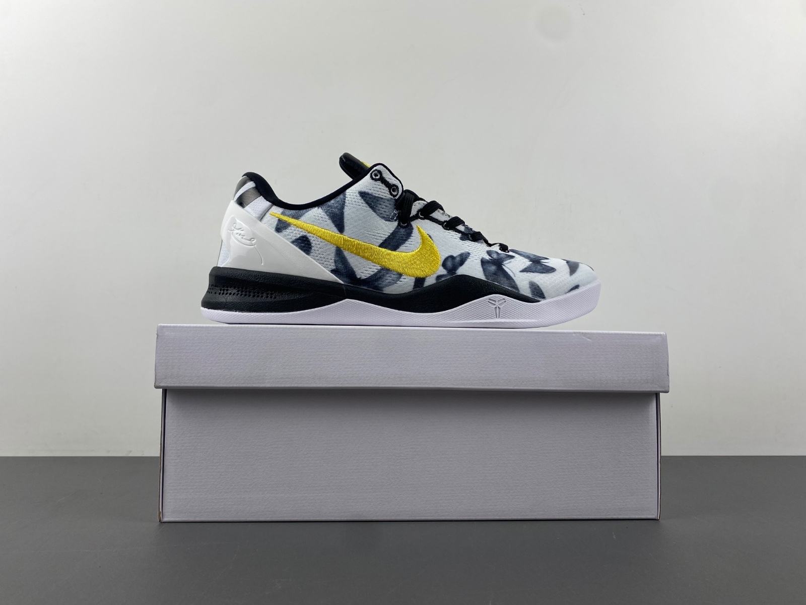 Nike Kobe 8 Protro “Mambacita” FV6325-100