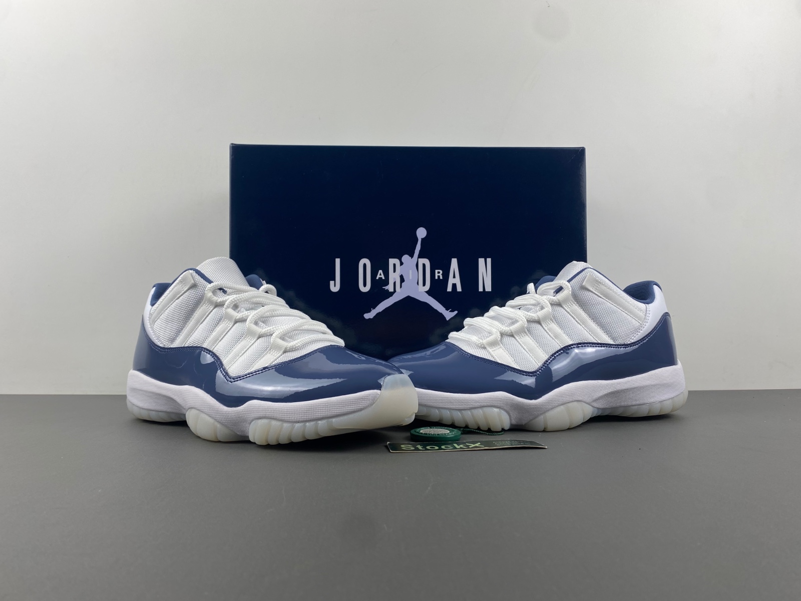 Air Jordan 11 Low "Diffused Blue" FV5104-104