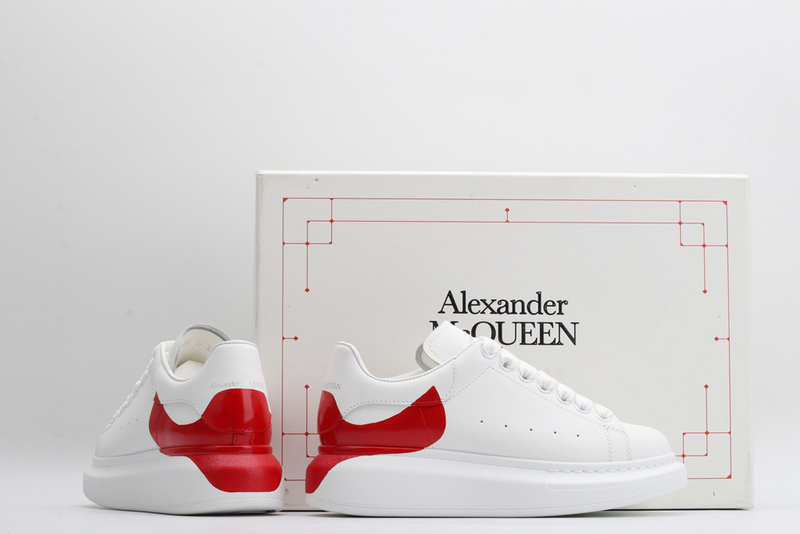 MCQUEEN OVERSIZED SNEAKER