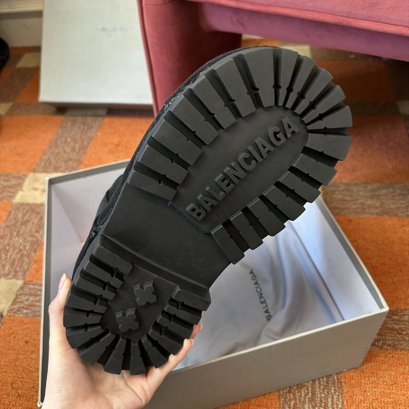 Balenciaga Winter Boots (Low-Top)