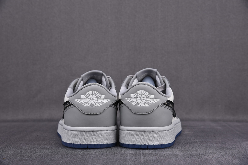 DIOR x Air Jordan 1 Low AJ1 Grey White Black 553668 998