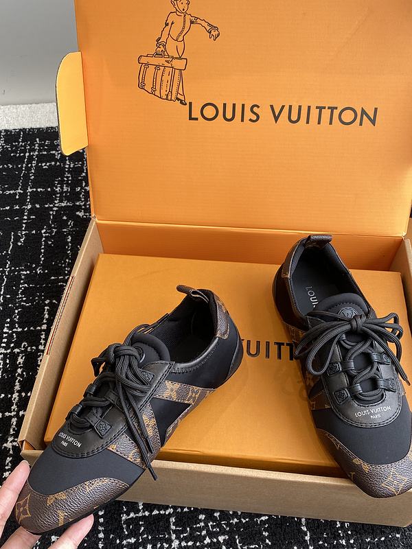 LV Sneakerina