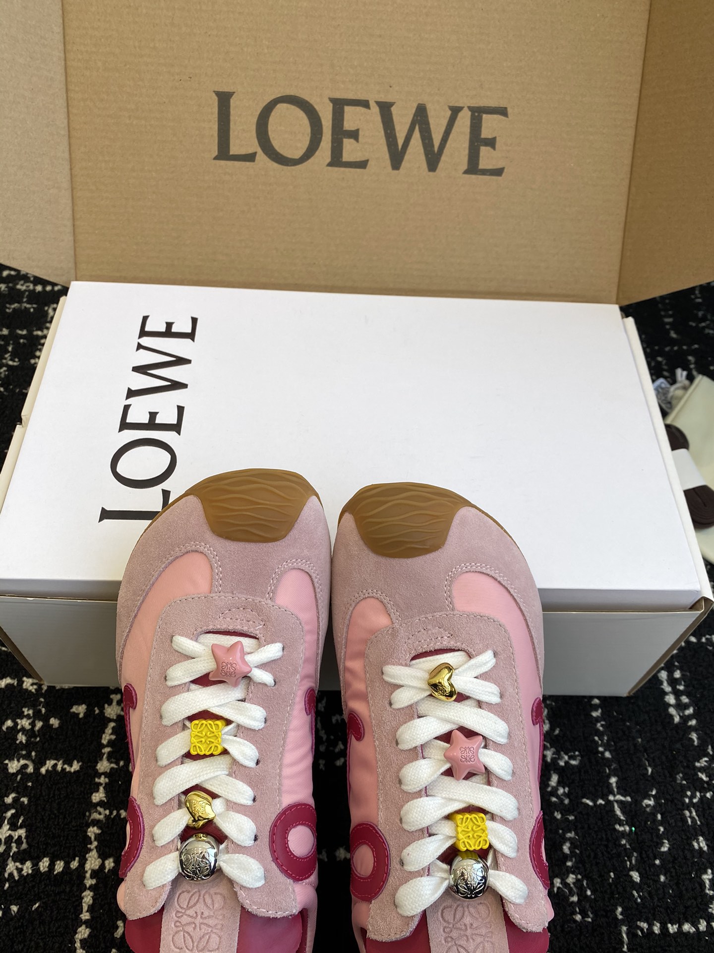 Loewe Sneakers