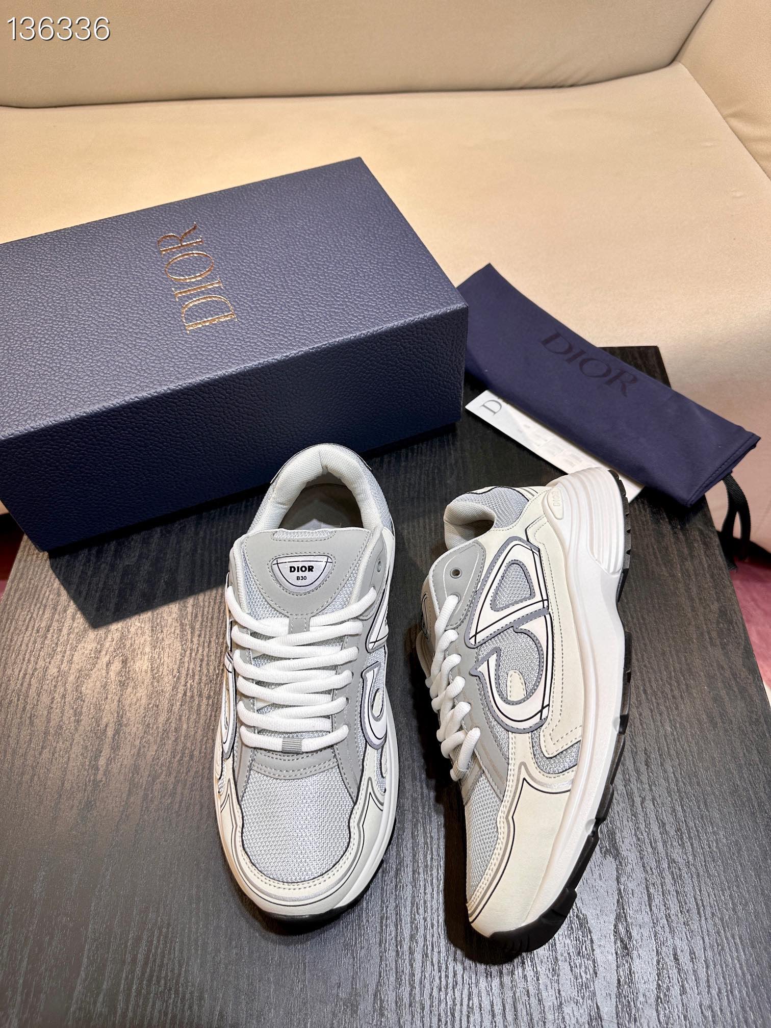 DIOR B30 SNEAKER