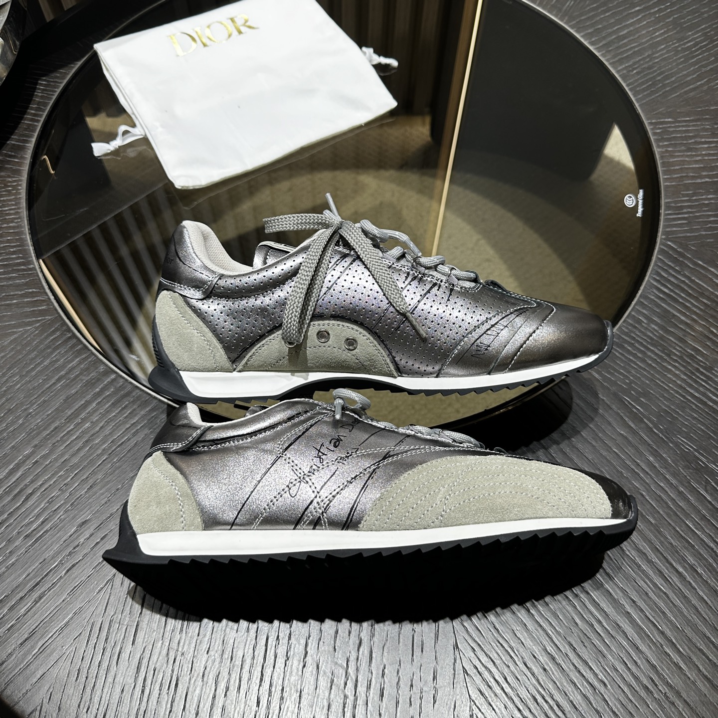 DIOR SNEAKER