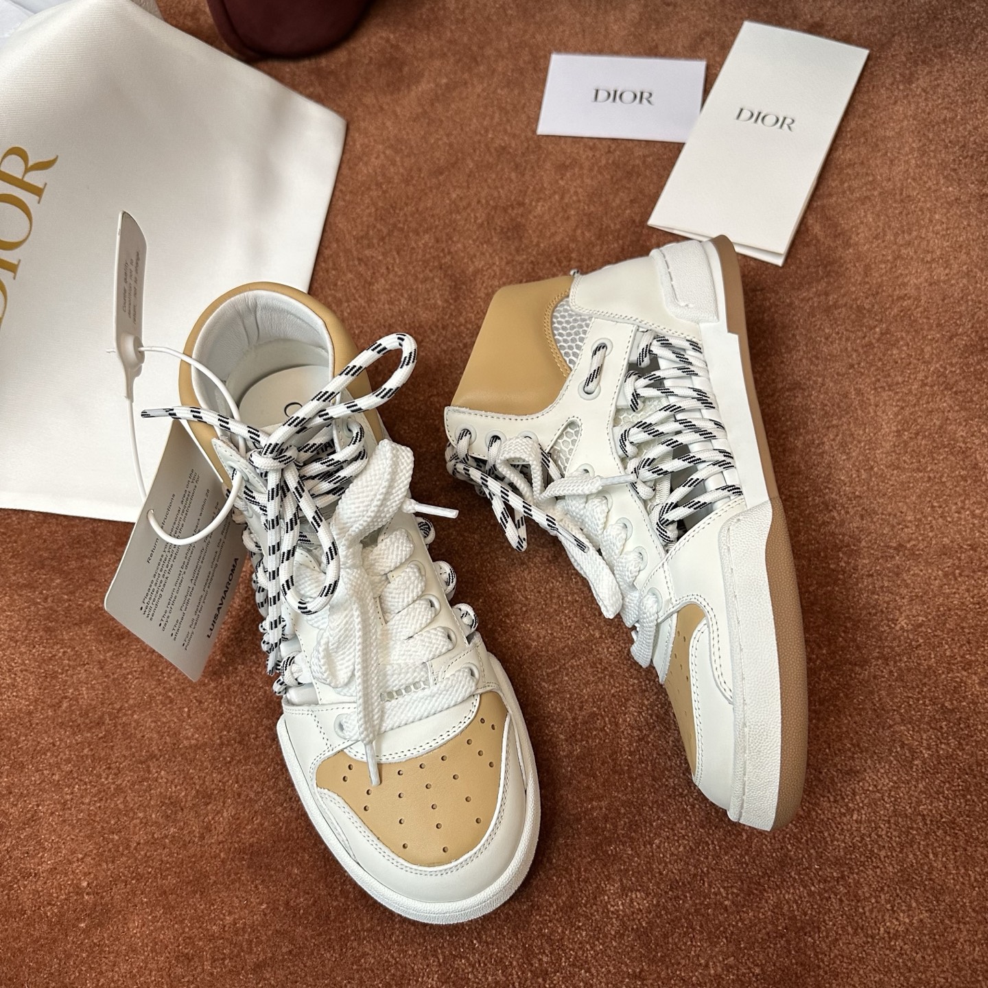 DIOR SNEAKER