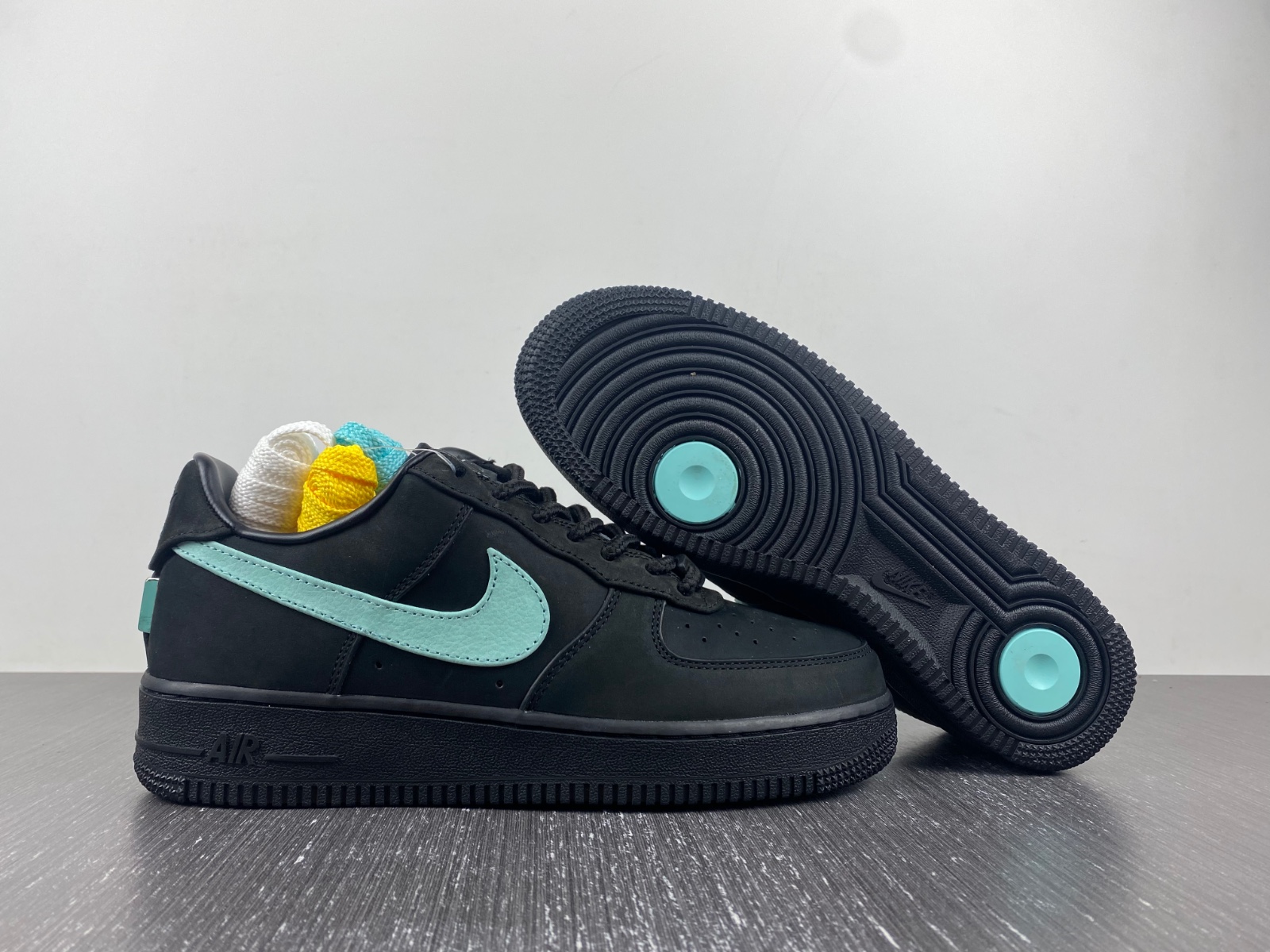 Tiffany & Co. x Nike Air Force 1 Low Black DZ1382-001