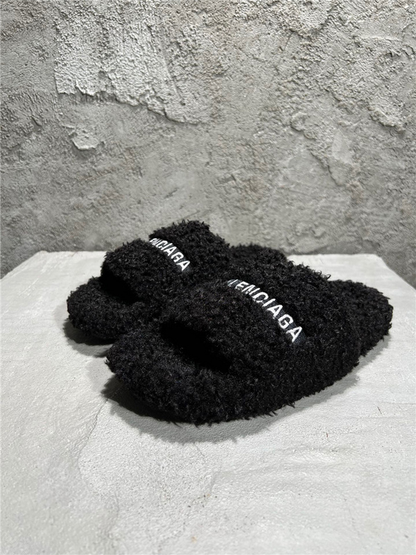 Balenciaga Furry Slide