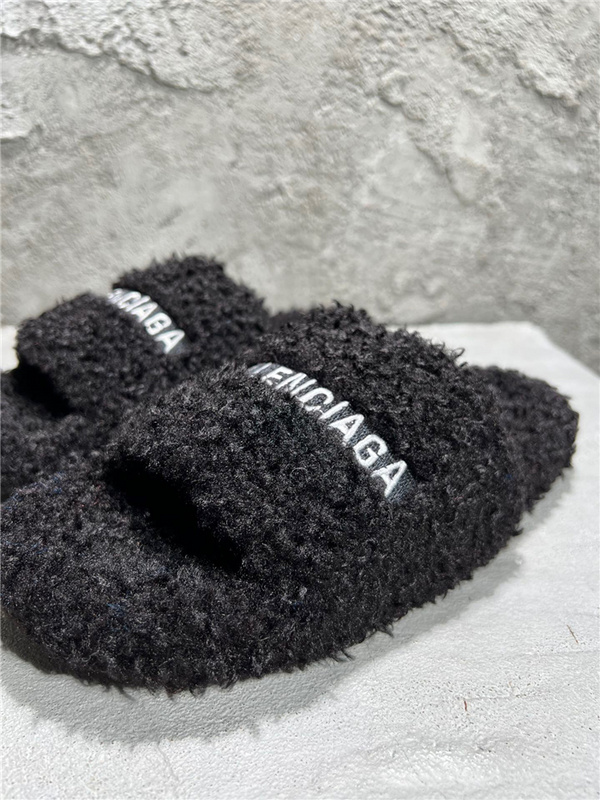 Balenciaga Furry Slide
