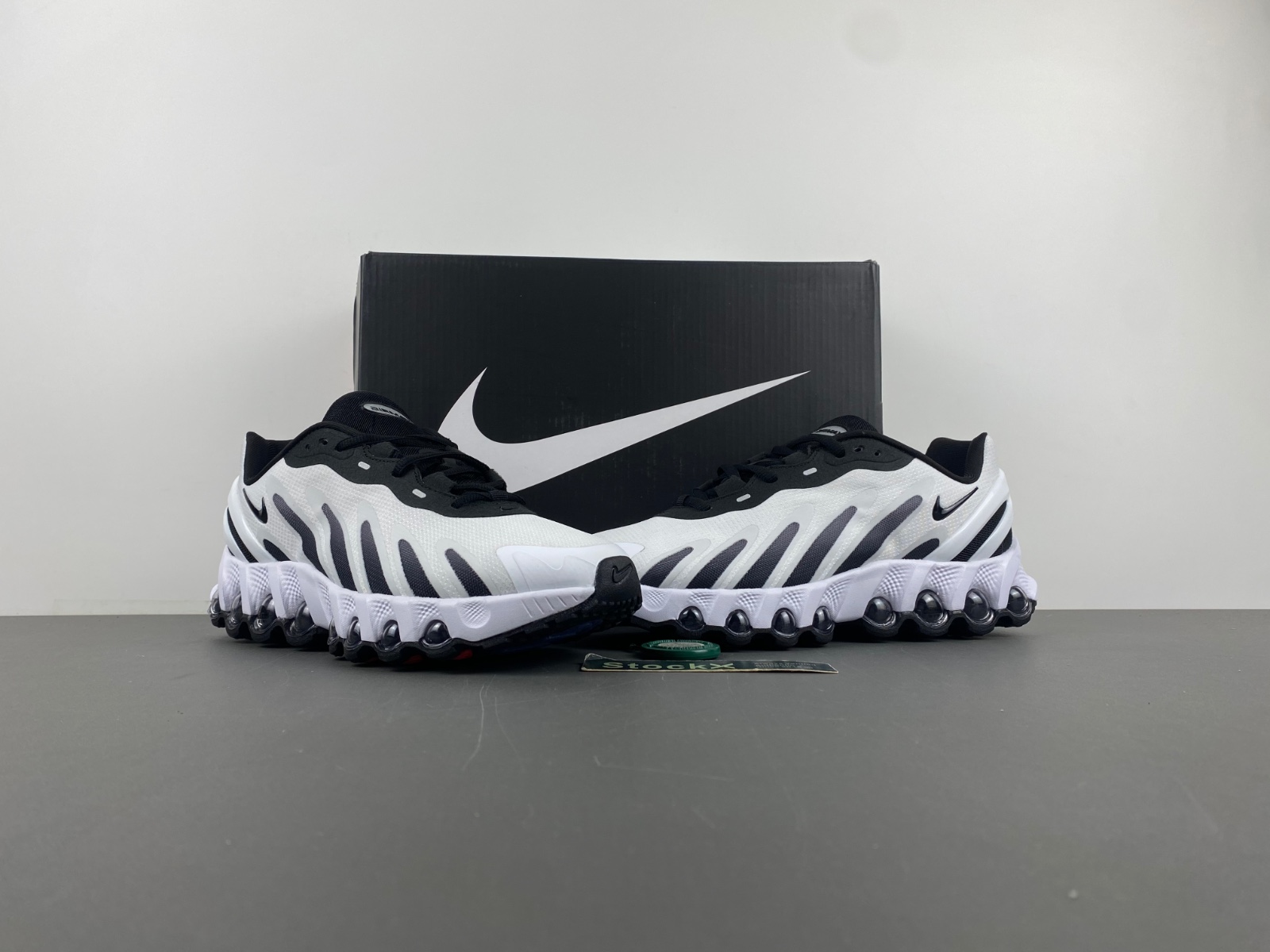Nike Air Max DN 8