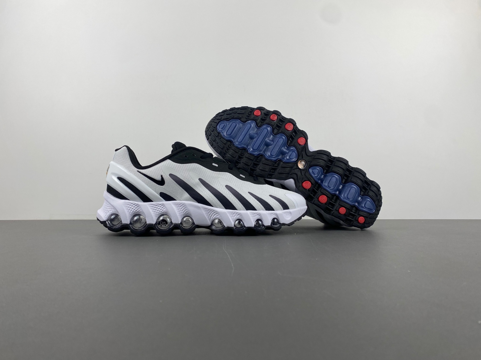Nike Air Max DN 8