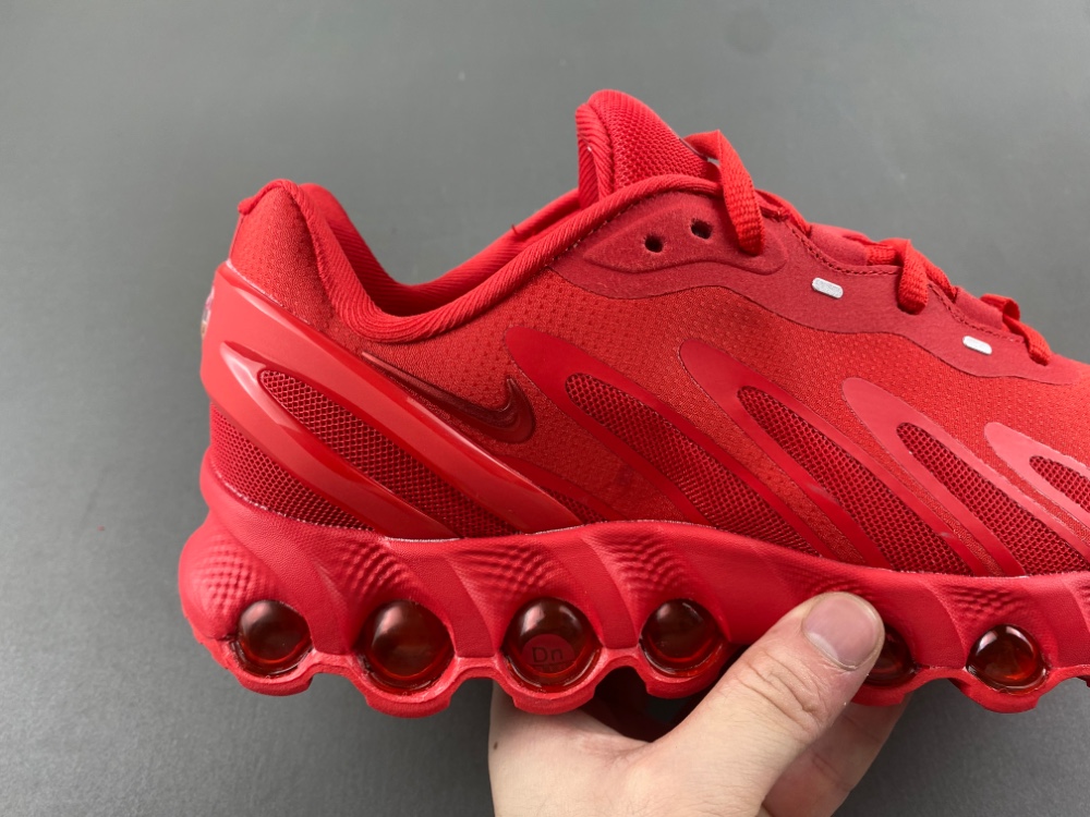 Nike Air Max DN 8