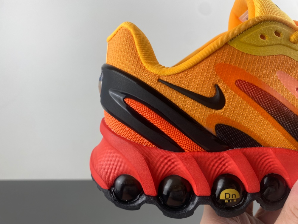 Nike Air Max DN 8