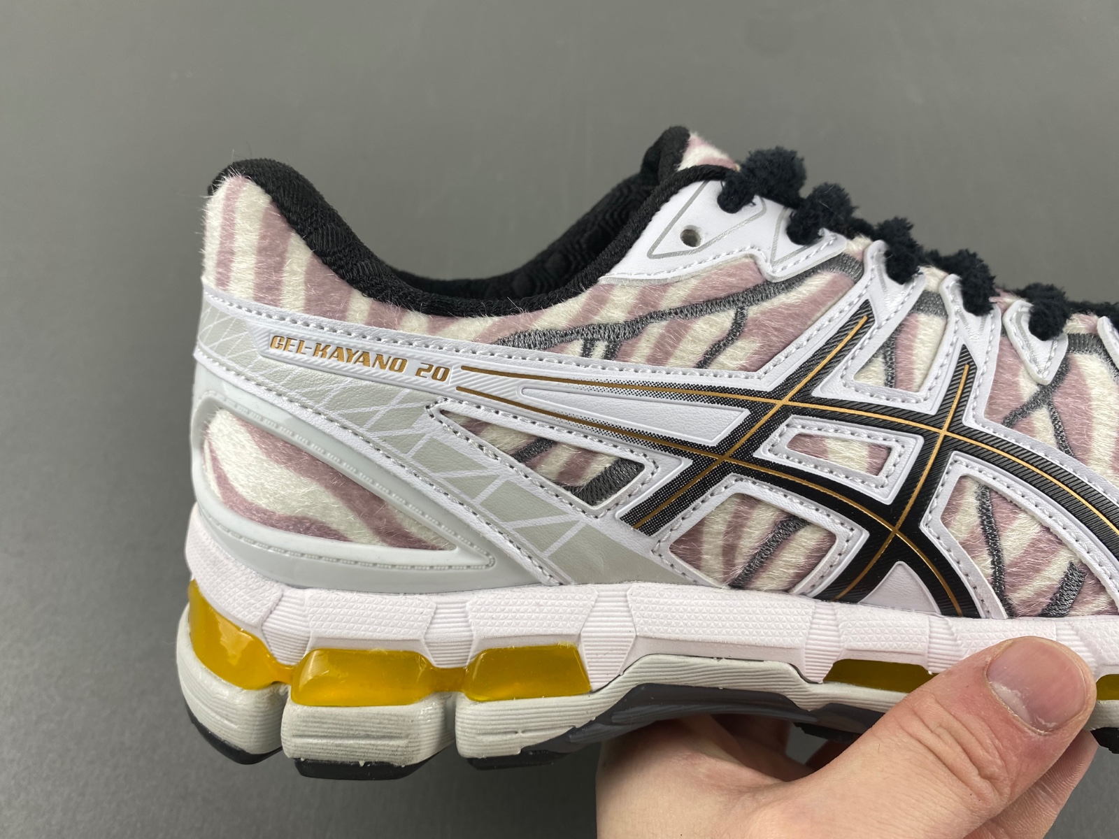 ASICS sneaker