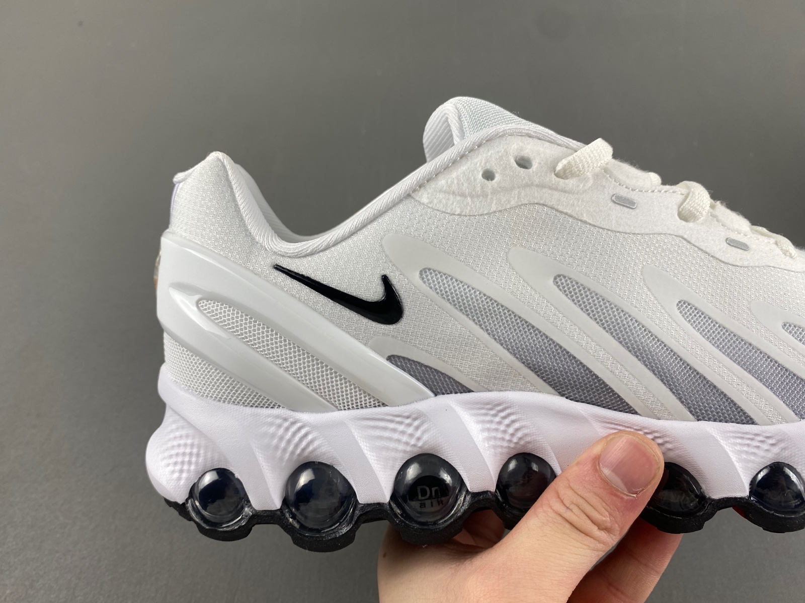 Nike Air Max DN 8