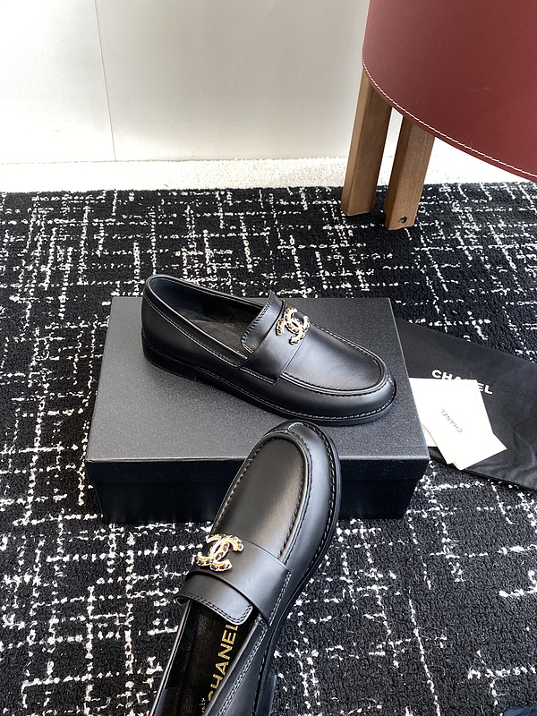 Chanel  Leather CC Logo Loafers