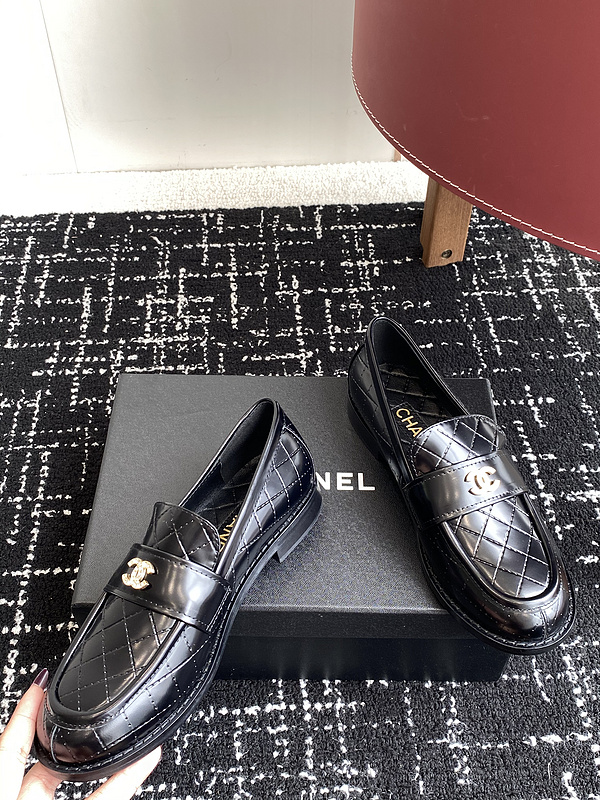 Chanel  Leather CC Logo Loafers