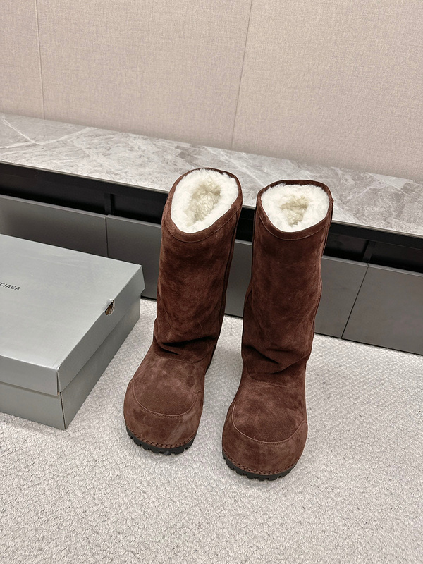 Balenciaga Winter Boots (High-Top)
