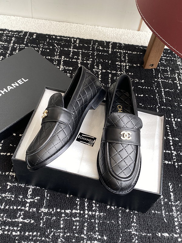 Chanel  Leather CC Logo Loafers