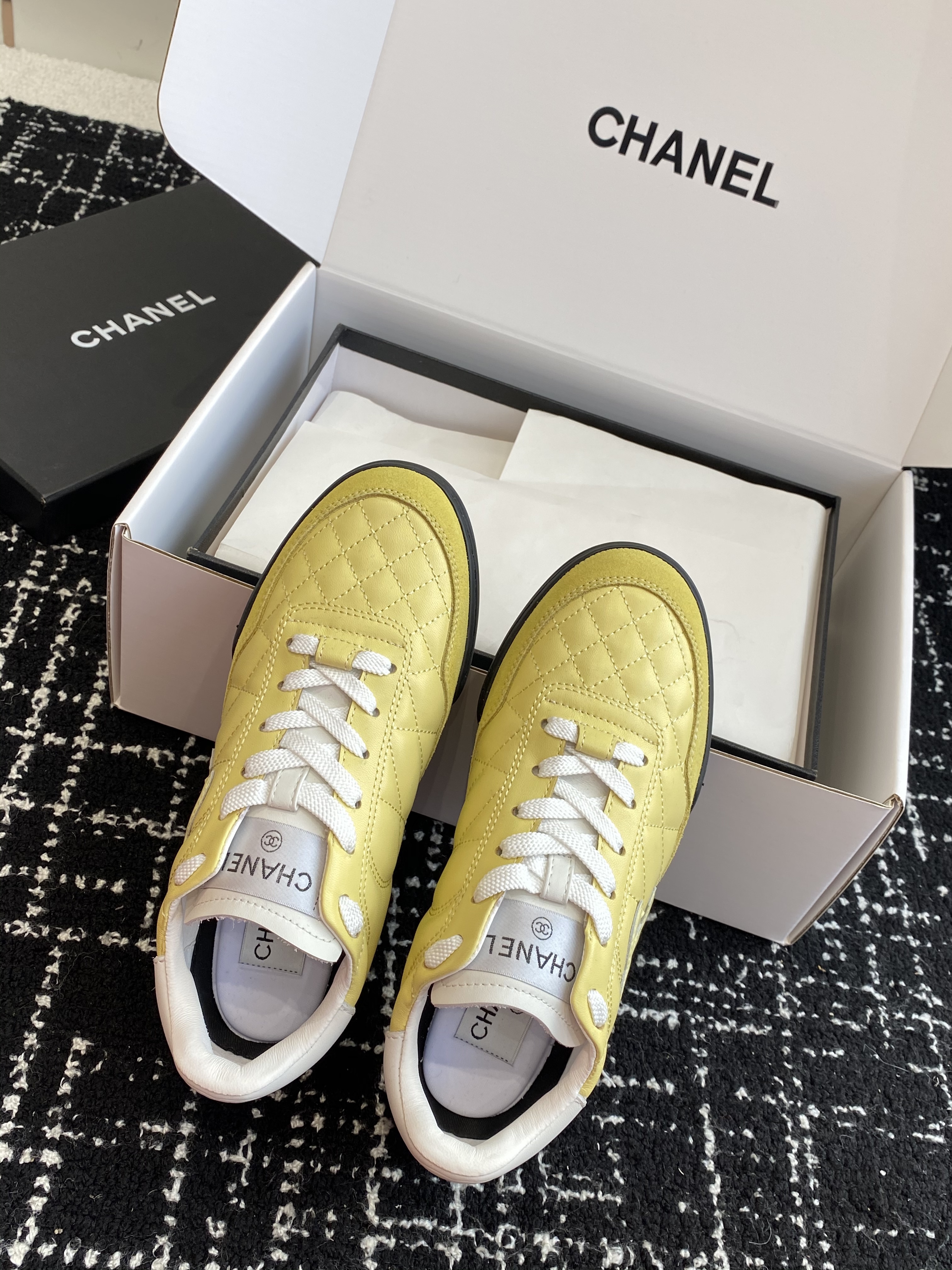 Chanel Trainer